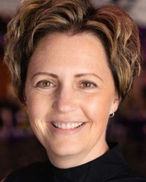 Cindy Resman headshot